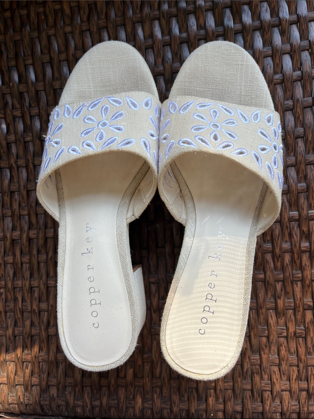 Copper Key Cream Embroidered Slide Mules